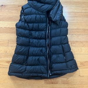 Athleta women's  Black Puffer Vest